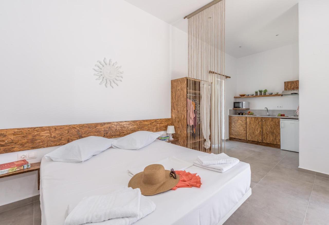Plakes Sea View Apartment Plaka (Milos) Exterior photo